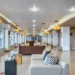 Black & White Boho Hotel 3*