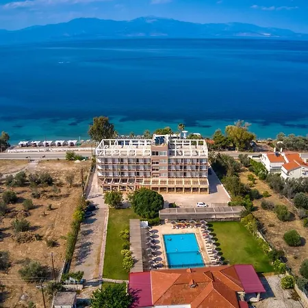 Black & White Boho Hotel Melission