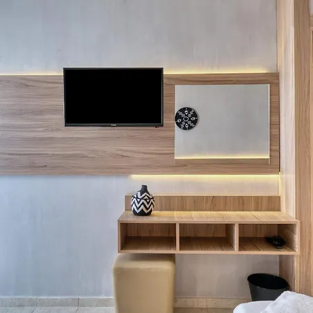 Black & White Boho Hotel Melission