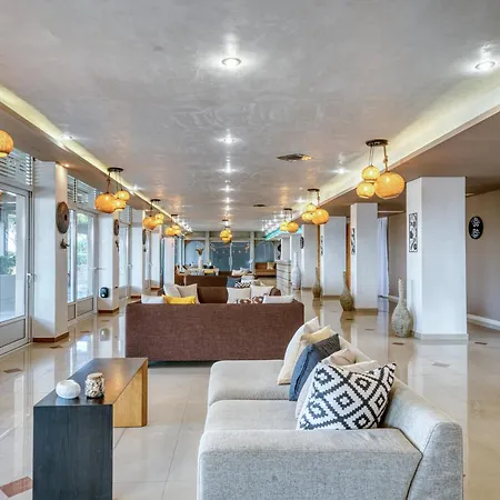 Black & White Boho Hotel 3*