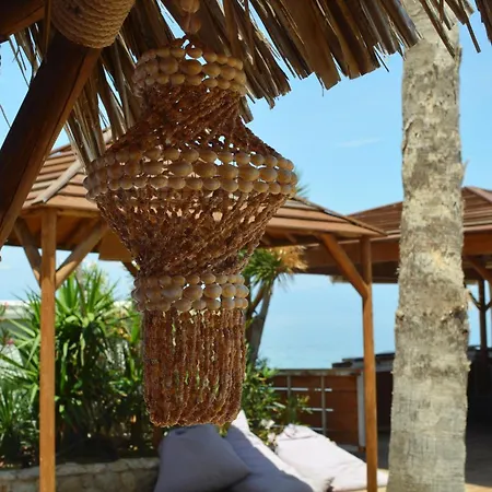 Hotell Black & White Boho Melíssion