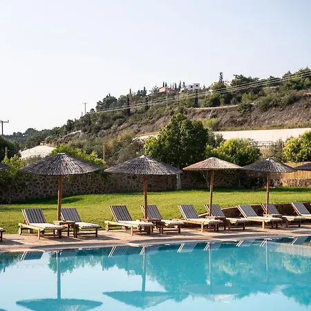 Black & White Boho Hotel Melission