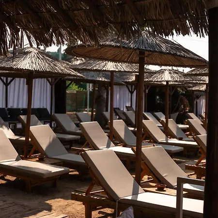 Black & White Boho 3*