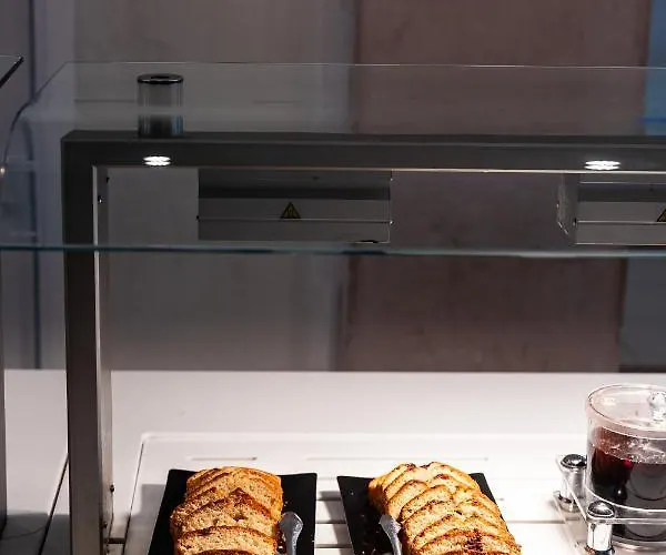 Black & White Boho Hotel 3*