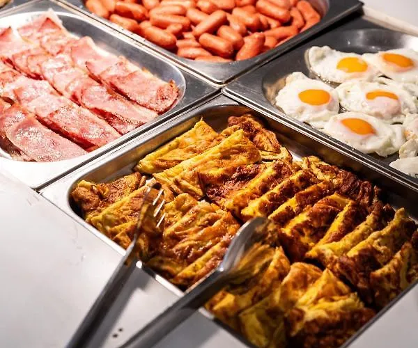 Black & White Boho 3* Melíssion