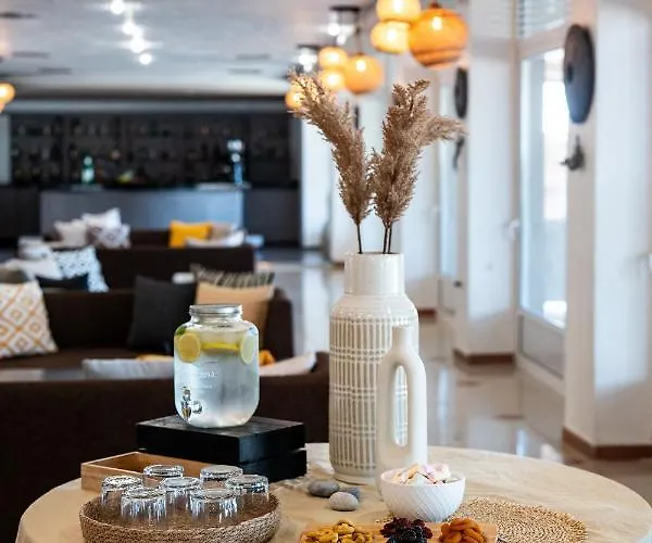 Black & White Boho 3*