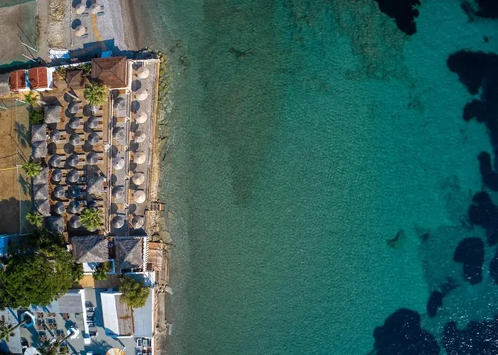 Black & White Boho Hotell