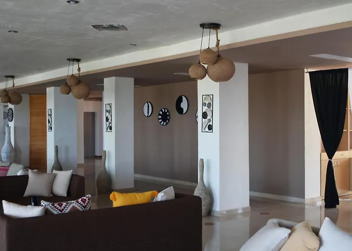 Black & White Boho Hotel 3*