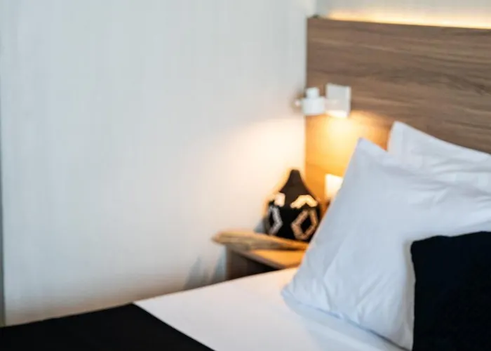 Black & White Boho 3*